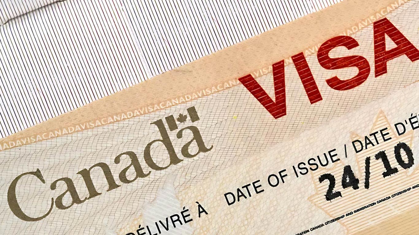 https://www.knnindia.co.in/uploads/newsfiles/VISA-CANADA-26-10-2023.jpg