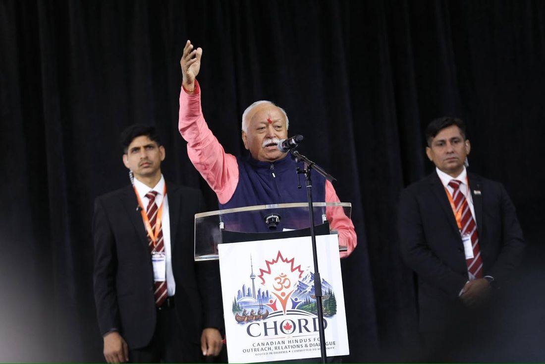 Dr Mohan Bhagwat addressing the diaspora gathering in the Greater Toronto Area